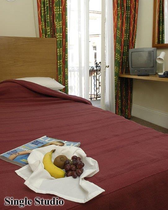Astons Apartments London Ruang foto